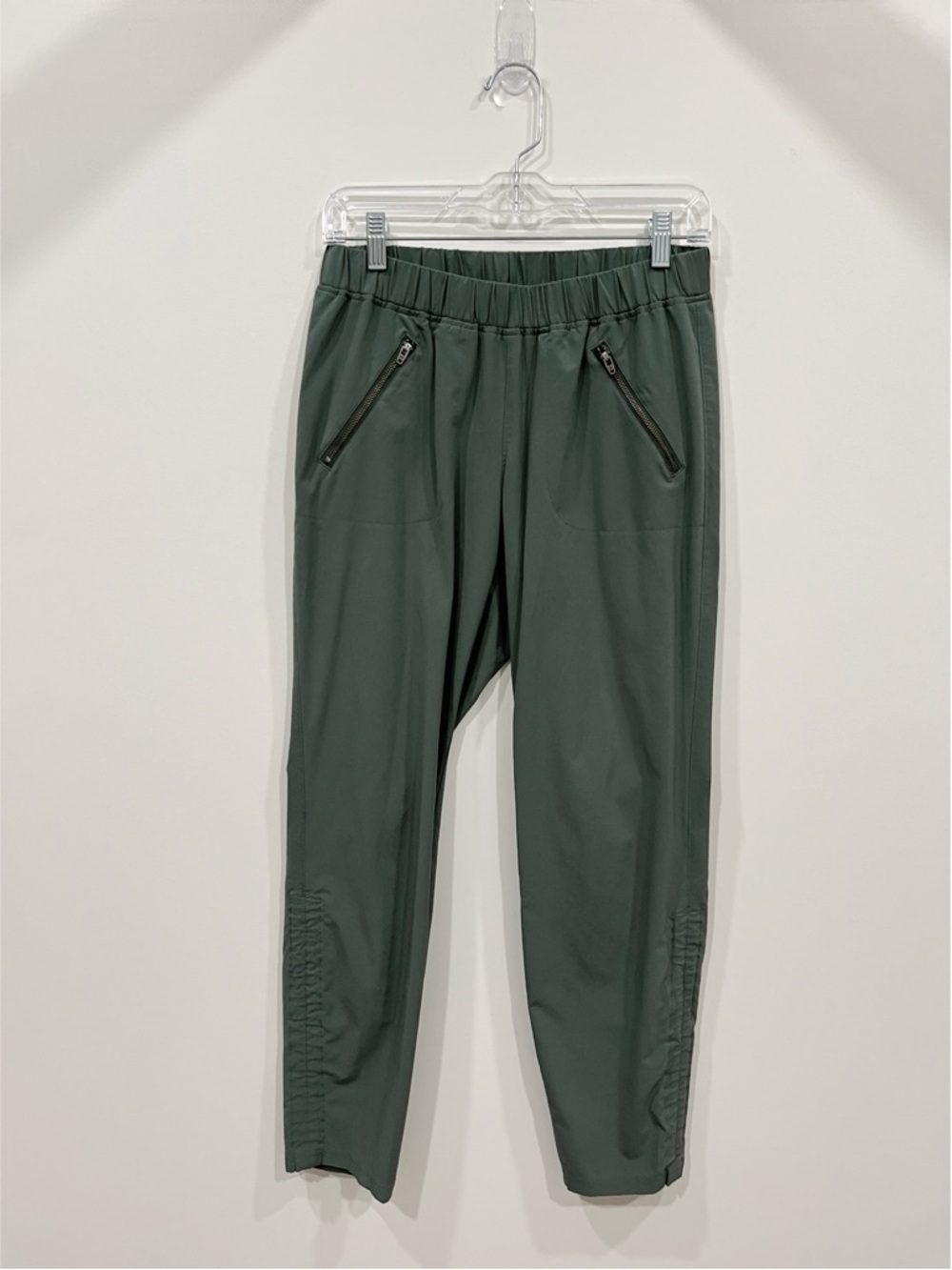 Athleta Green Lightweight Athletic Jogger Pants